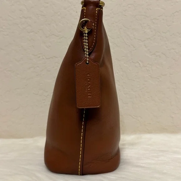 Coach Duffle 20